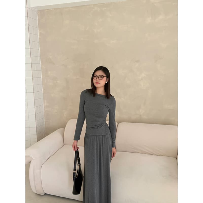 不规则上衣半身裙套